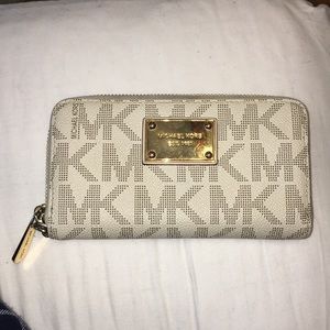 Michael Kors wallet